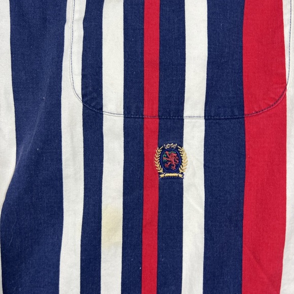 Vintage Tommy Hilfiger XL Made In Taiwan Red White Blue Stripe Shirt Crest Logo - Picture 3 of 4